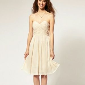 NWOT French Connection Ivory Sweetheart Strapless Dress